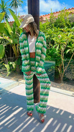 Green Giving Waves Crochet Set