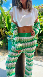 Green Giving Waves Crochet Set