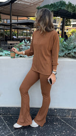 Camel High Low Middle Line Ribbed Top