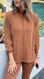 Camel High Low Middle Line Ribbed Top