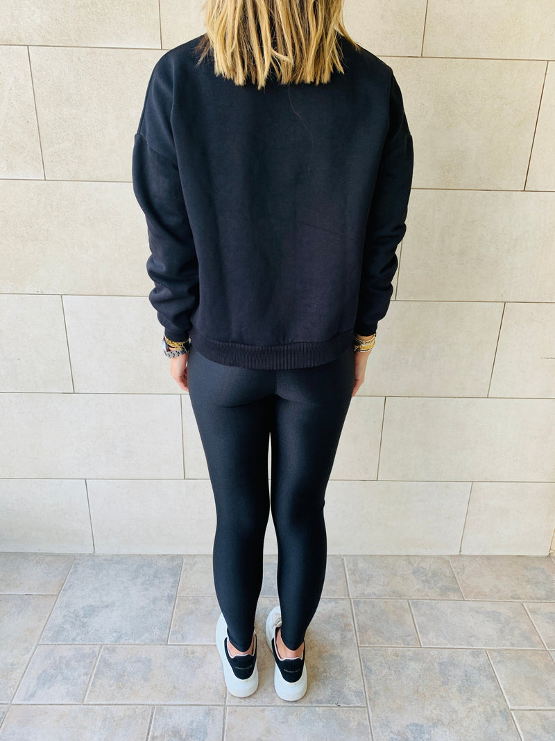 Black Basic Sweatshirt