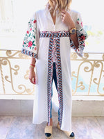 White Statement Maliqa Embroidered Linen Kimono