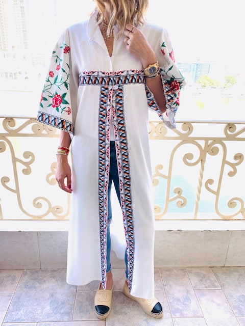 White Statement Maliqa Embroidered Linen Kimono